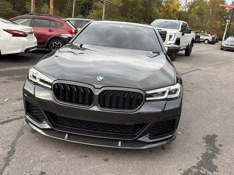 BMW 5-Series M550i xDrive 2021