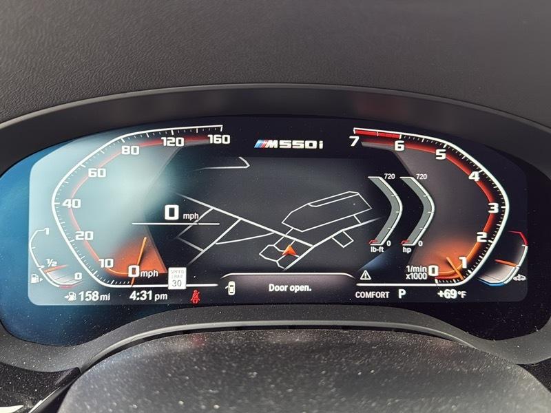 BMW 5-Series M550i xDrive 2021