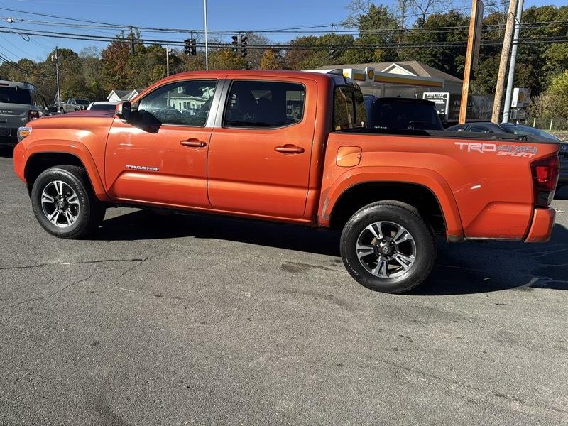 Toyota Tacoma 4WD Double Cab V6 AT TRD Sport (Natl) 2018