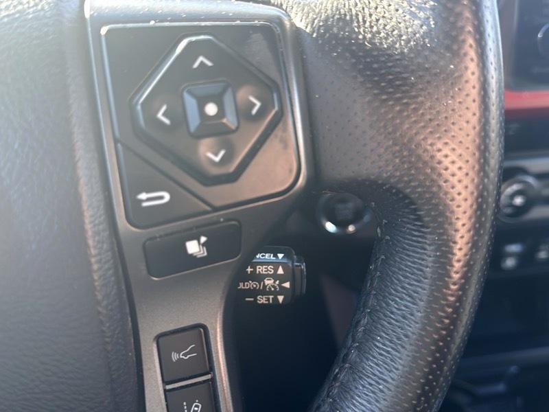 Toyota Tacoma 4WD Double Cab V6 AT TRD Sport (Natl) 2018