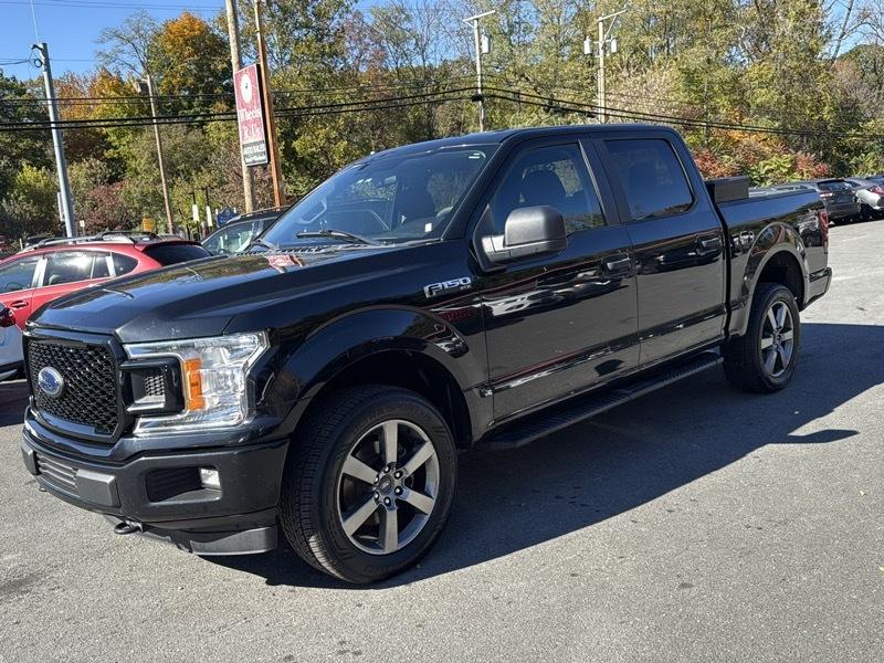 2018 Ford F-150 4WD SuperCrew 145" XLT