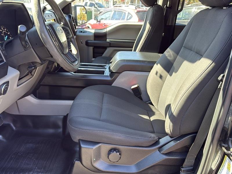 Ford F-150 4WD SuperCab 145" STX 2018