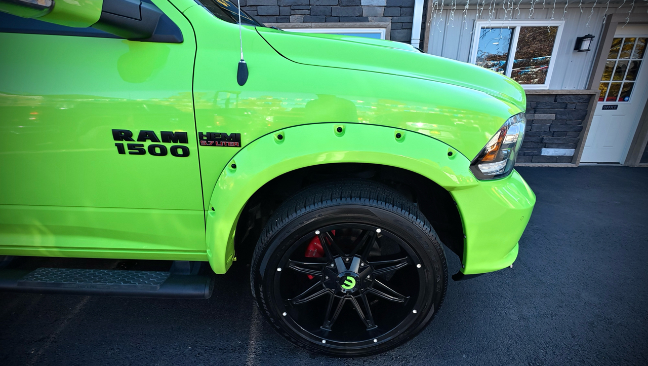 RAM 1500 Sport Crew Cab SWB 4WD 2017 RAM 1500 Sport Crew Cab SWB 4WD 2017