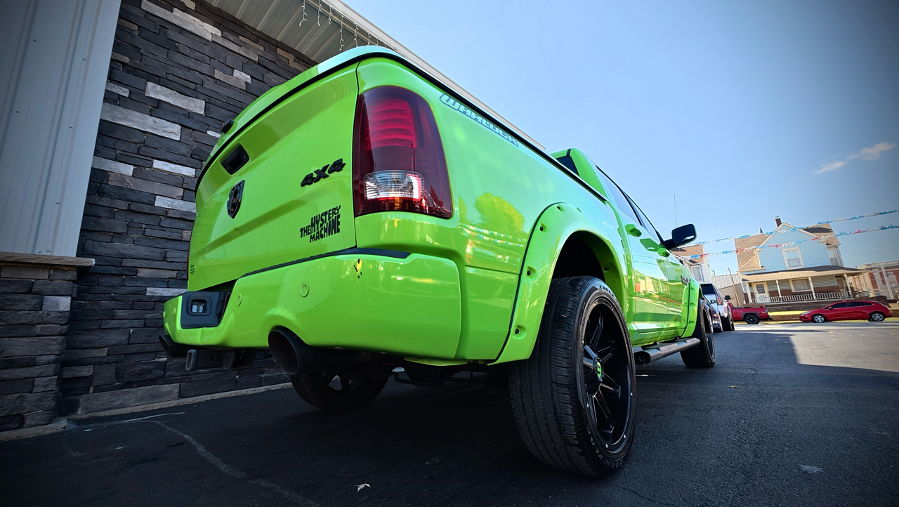 RAM 1500 Sport Crew Cab SWB 4WD 2017 RAM 1500 Sport Crew Cab SWB 4WD 2017