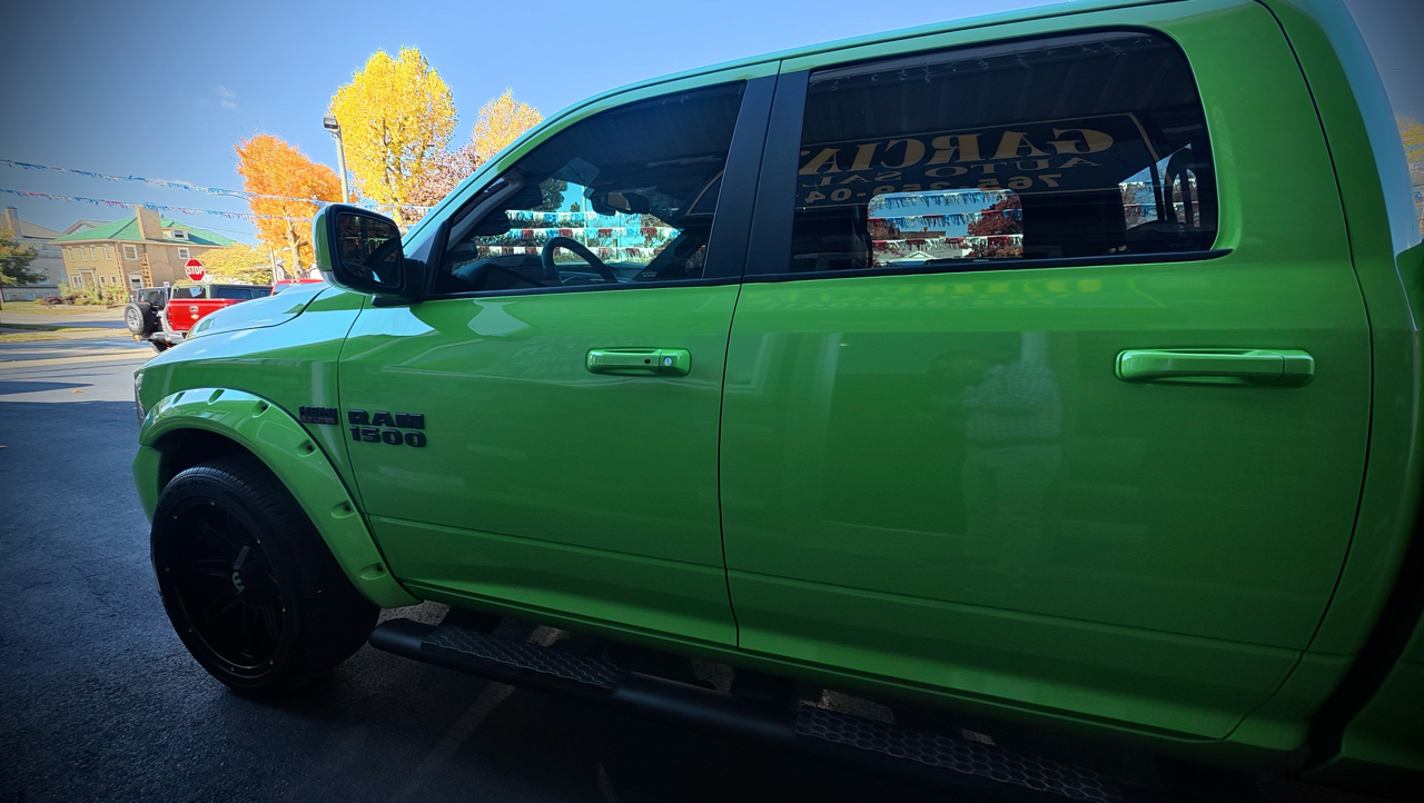 RAM 1500 Sport Crew Cab SWB 4WD 2017 RAM 1500 Sport Crew Cab SWB 4WD 2017