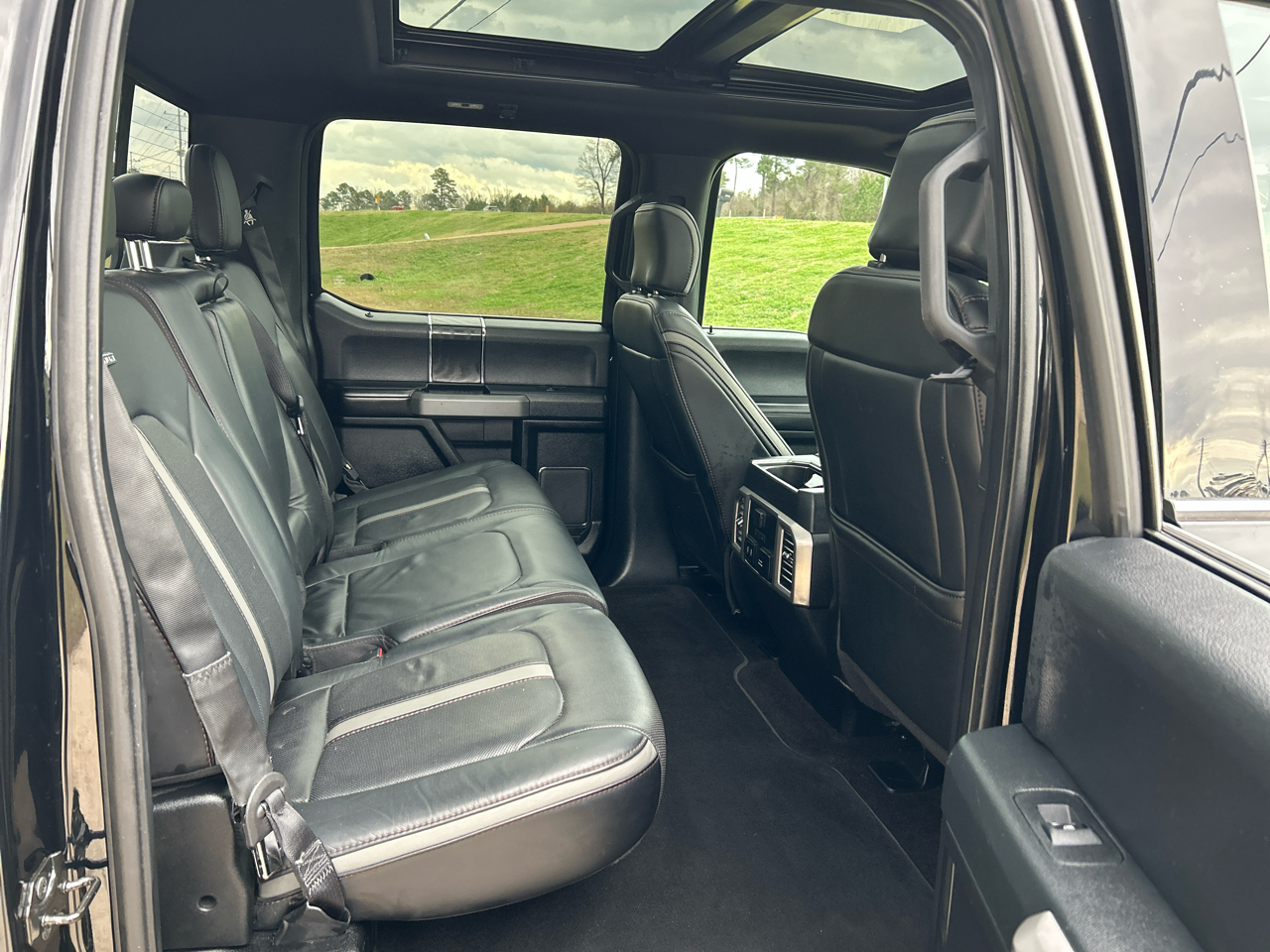 Ford F-150 Platinum 4WD SuperCrew 5.5' Box 2018