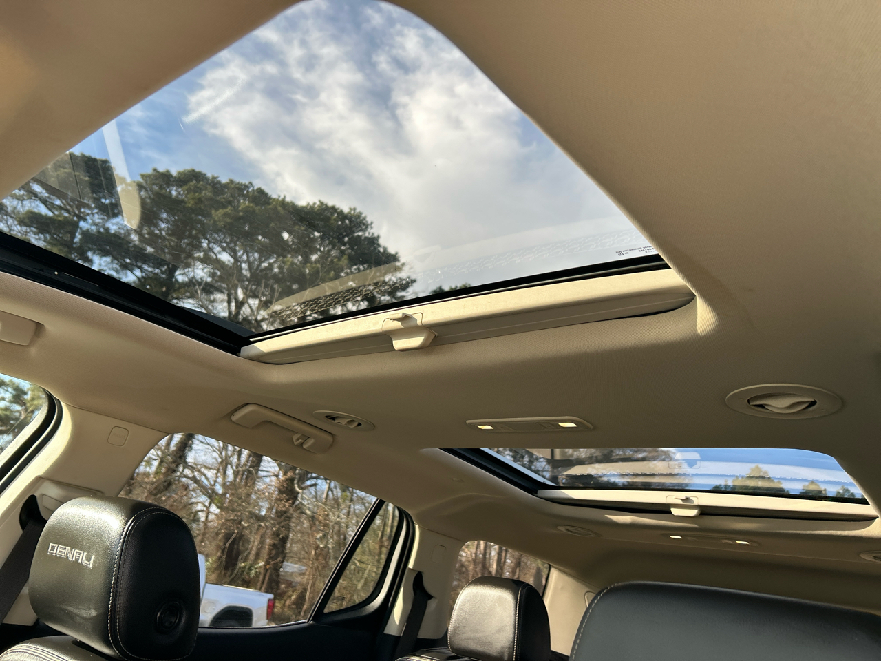 GMC Acadia AWD 4dr Denali 2020