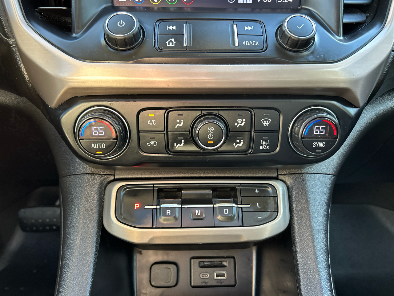 GMC Acadia AWD 4dr Denali 2020