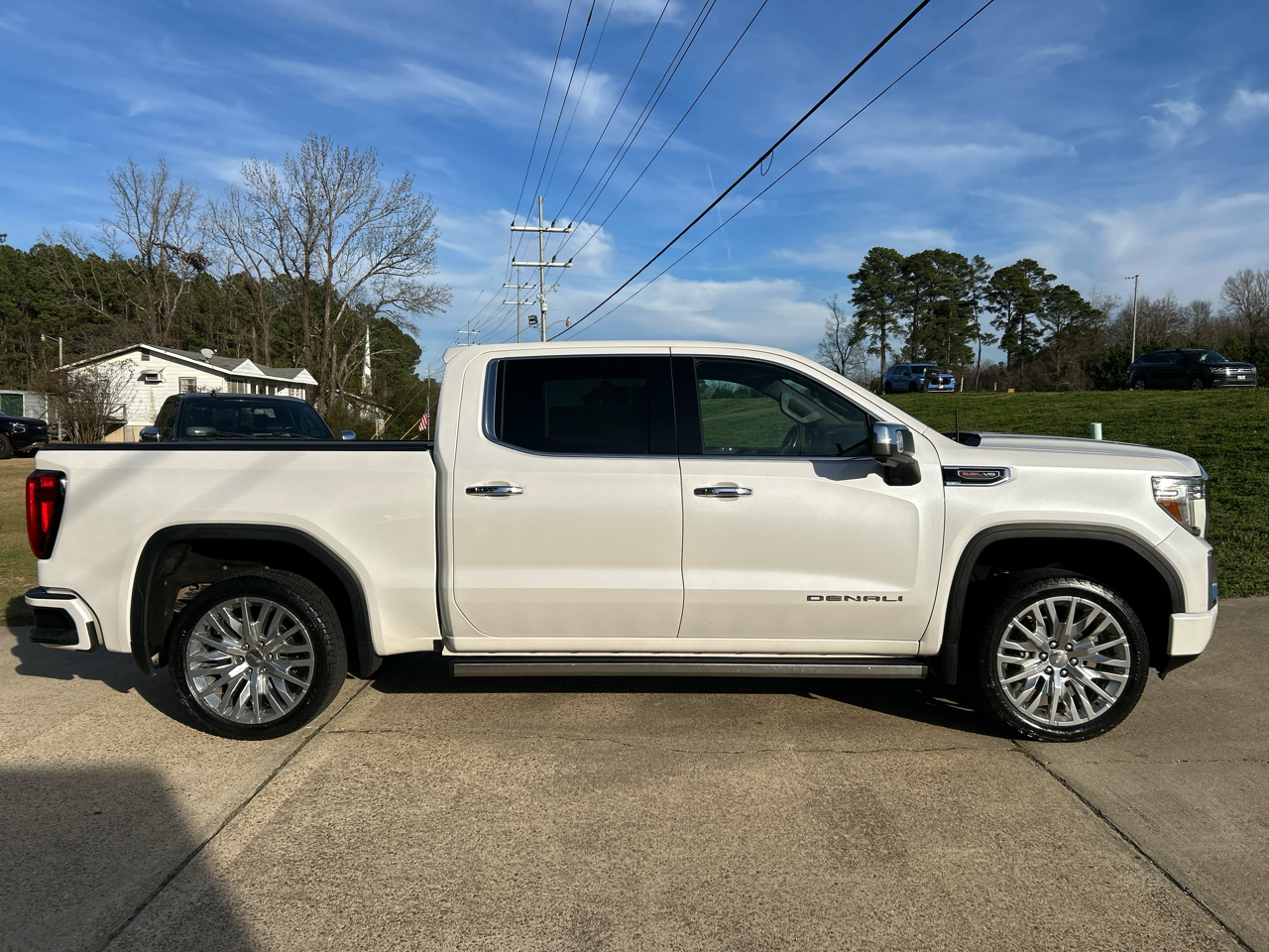 GMC Sierra 1500 4WD Crew Cab 147" Denali 2019