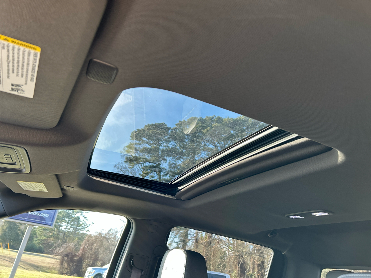 GMC Sierra 1500 4WD Crew Cab 147" Denali 2019