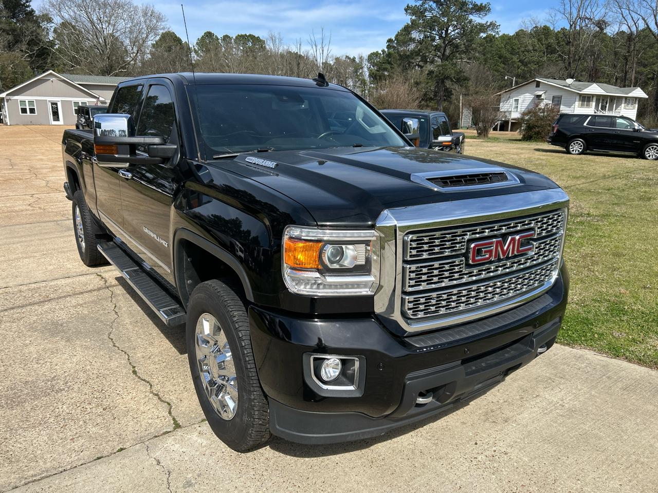 GMC Sierra 2500HD 2WD Crew Cab 153.7" Denali 2019
