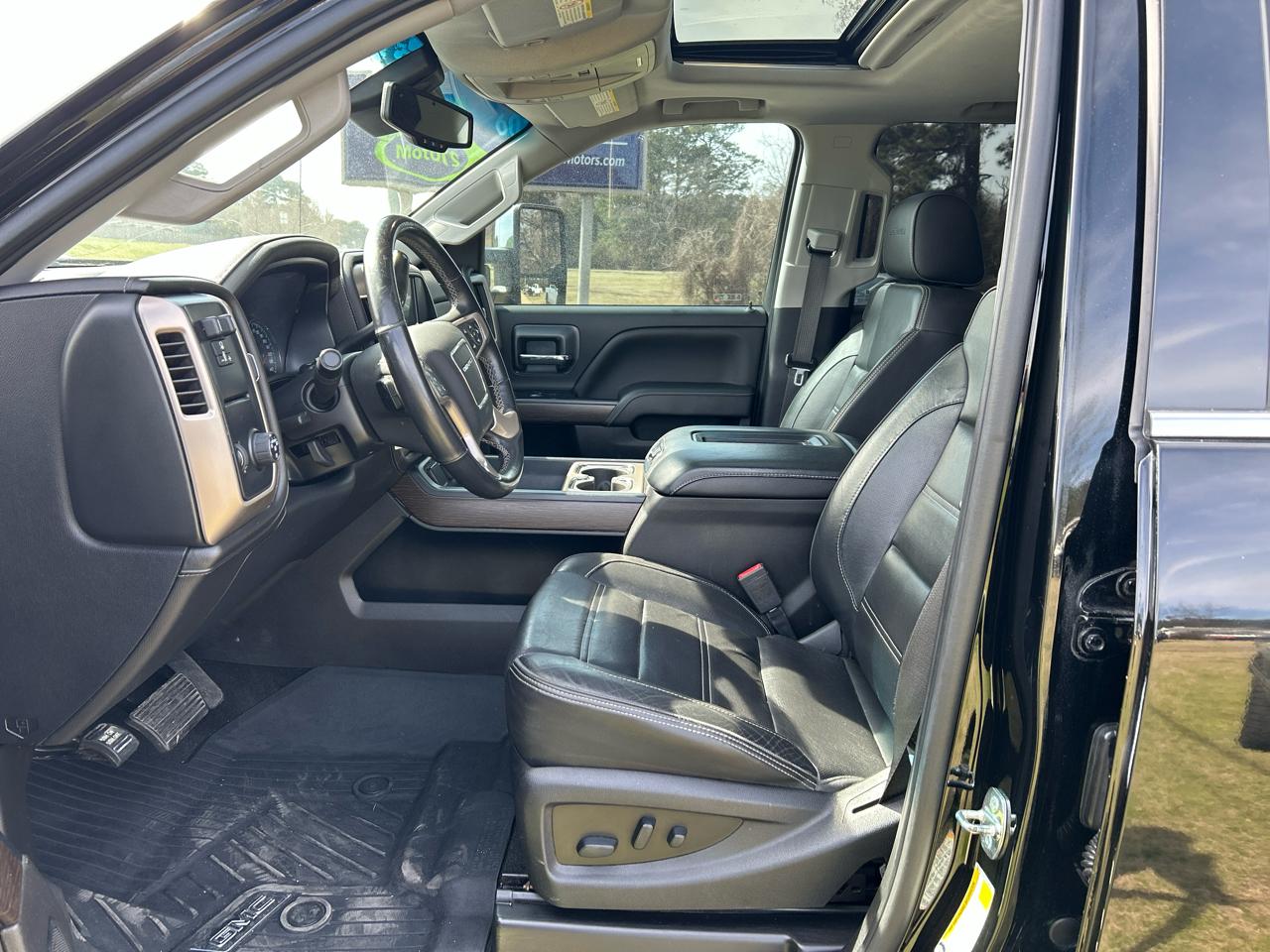 GMC Sierra 2500HD 2WD Crew Cab 153.7" Denali 2019