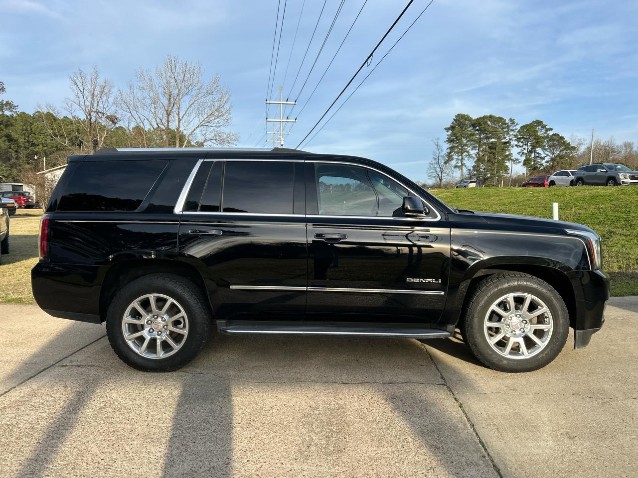 GMC Yukon 2WD 4dr Denali 2015