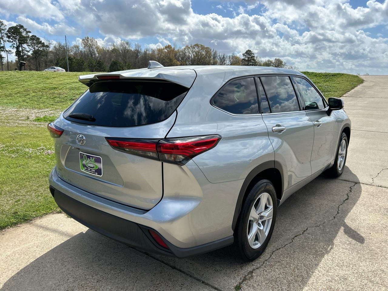Toyota Highlander L FWD (Natl) 2021