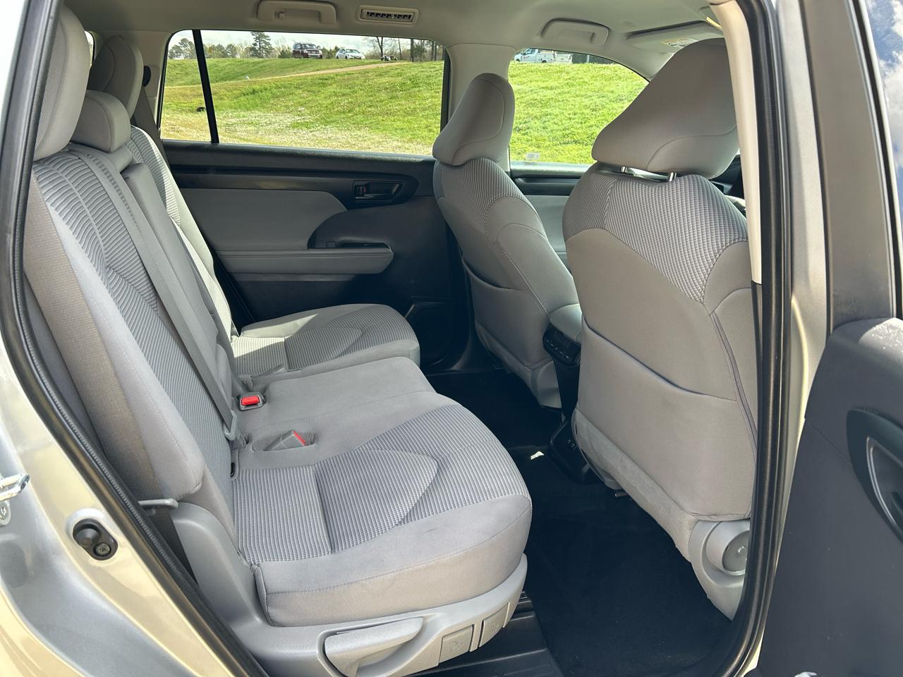 Toyota Highlander L FWD (Natl) 2021