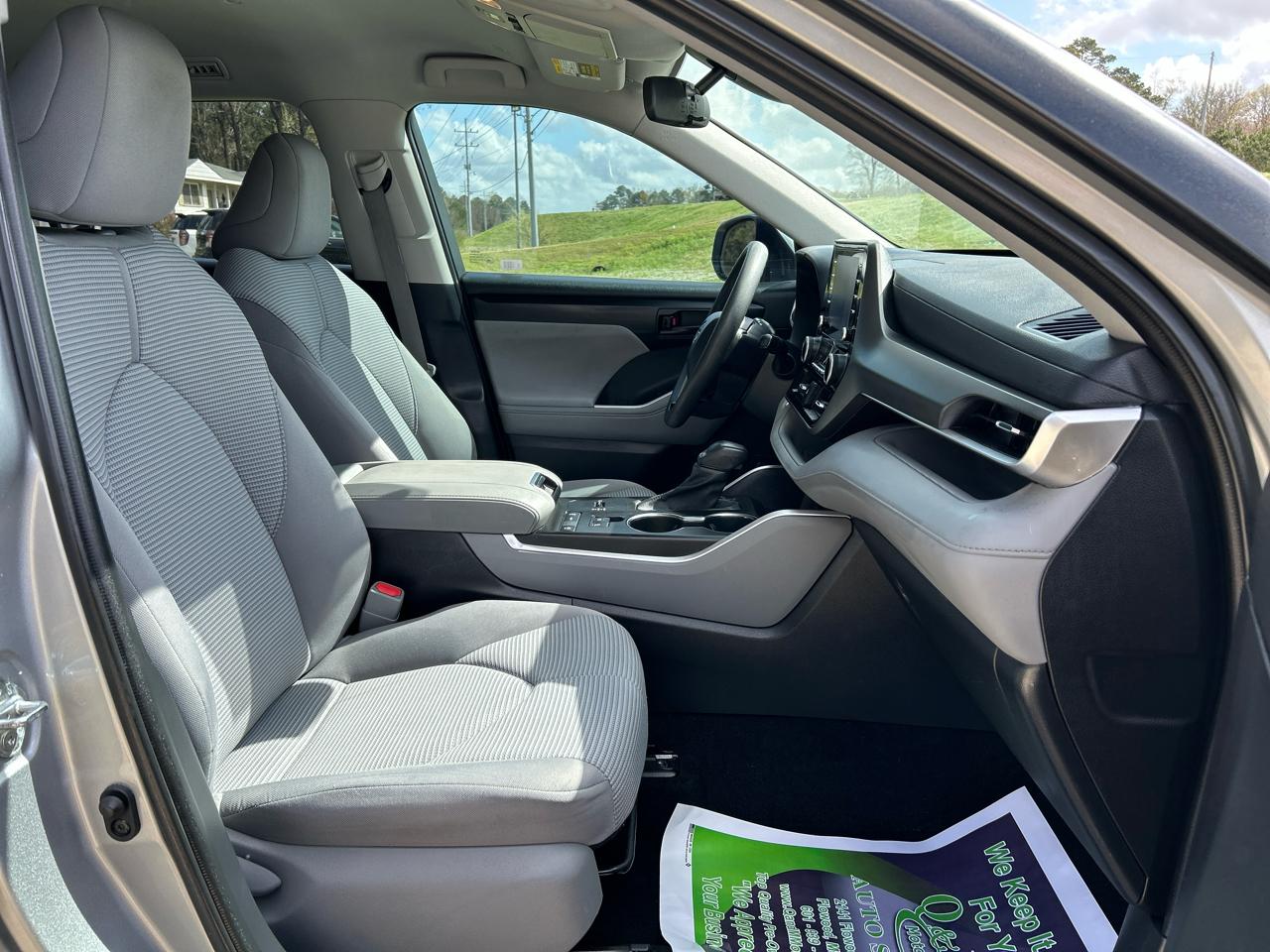 Toyota Highlander L FWD (Natl) 2021