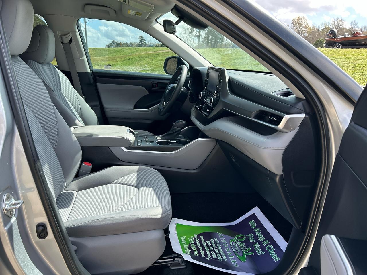 Toyota Highlander L FWD (Natl) 2021