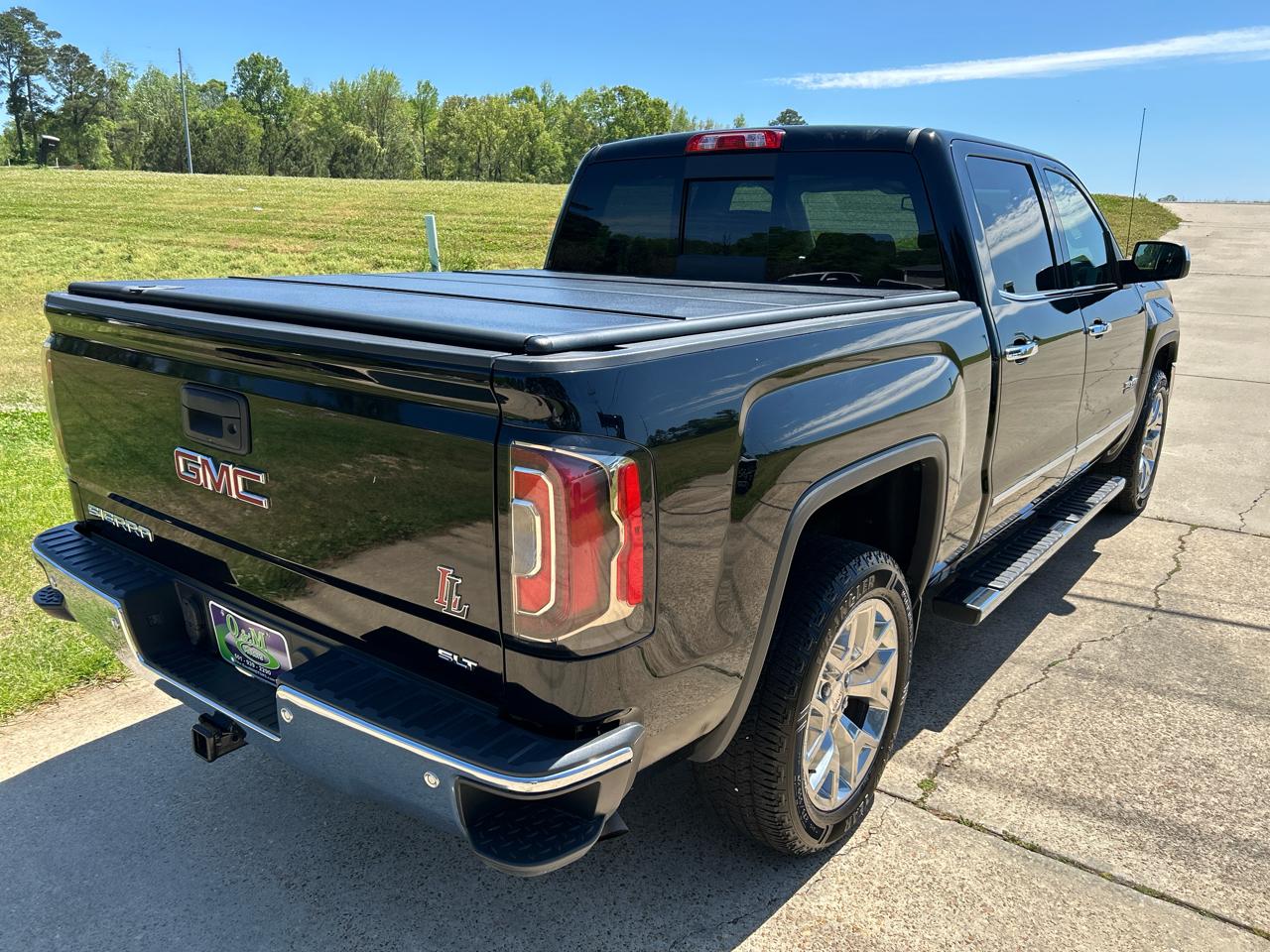 GMC Sierra 1500 4WD Crew Cab 143.5" SLT 2017