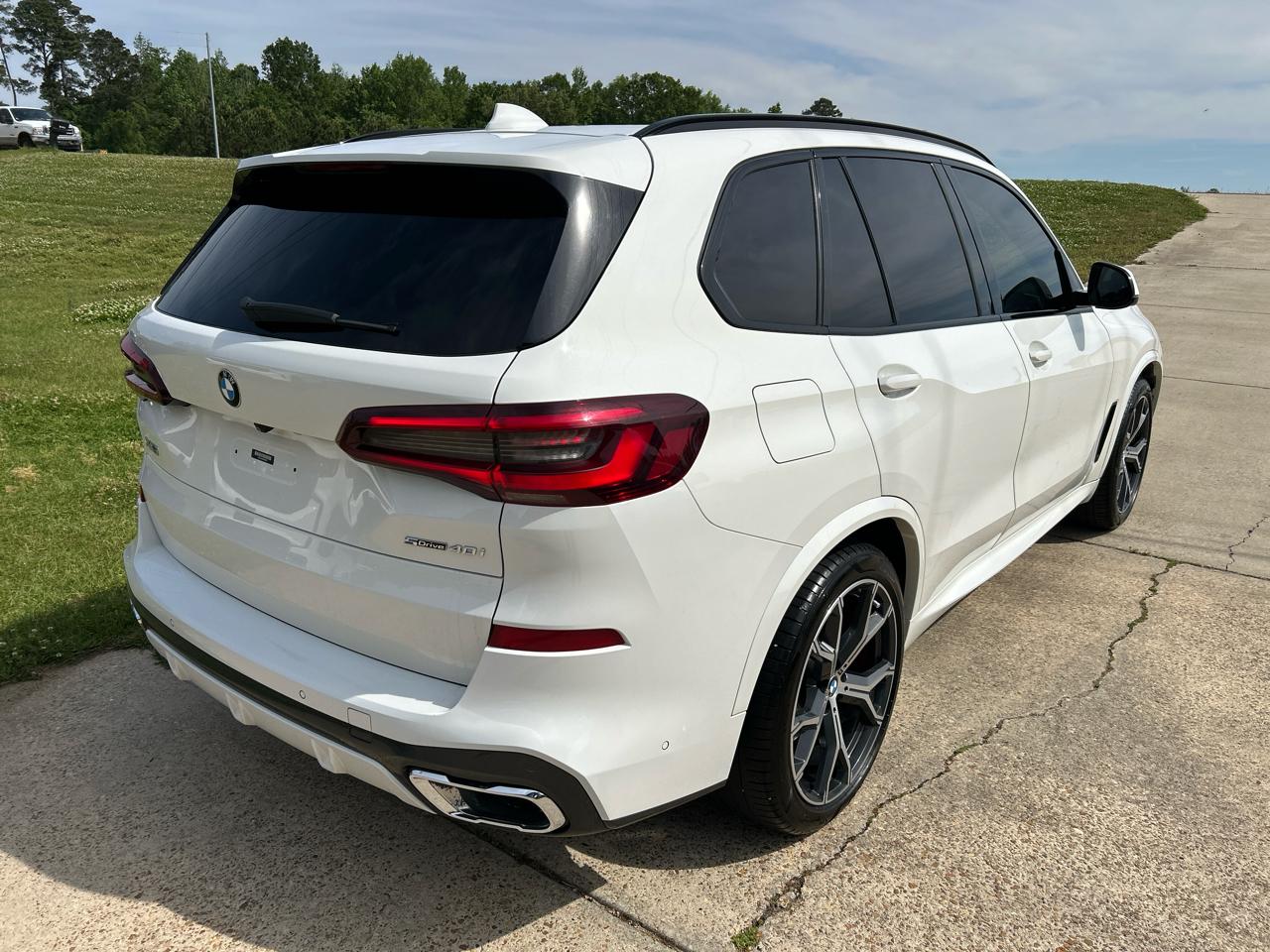 BMW X5 sDrive40i Sports Activity Vehicle 2021