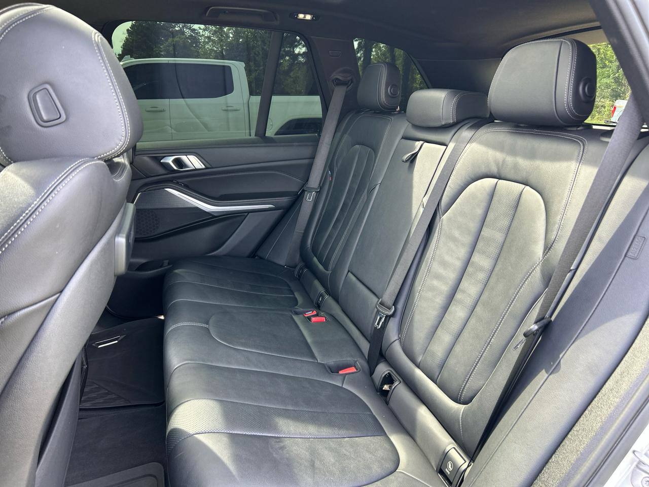 BMW X5 sDrive40i Sports Activity Vehicle 2021