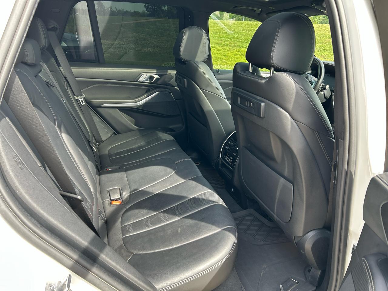 BMW X5 sDrive40i Sports Activity Vehicle 2021