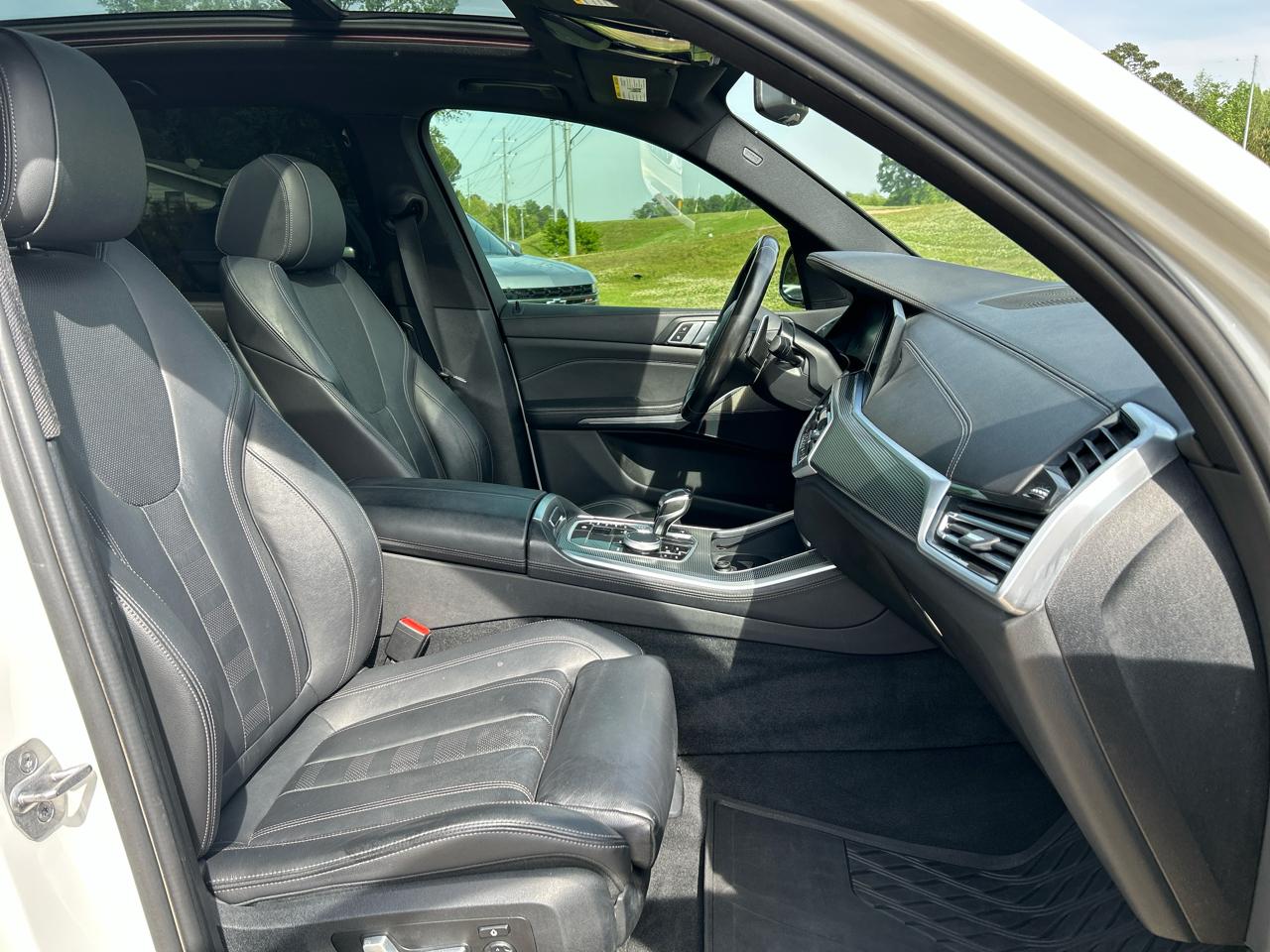 BMW X5 sDrive40i Sports Activity Vehicle 2021