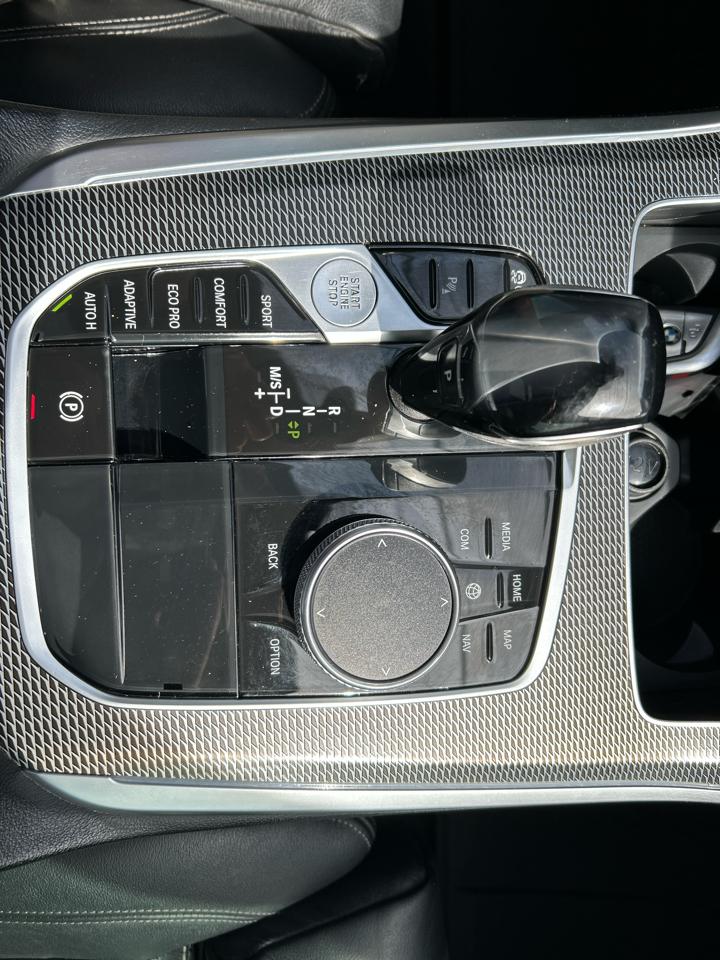 BMW X5 sDrive40i Sports Activity Vehicle 2021