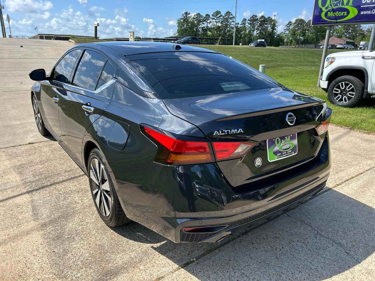 Nissan Altima 2.5 SV Sedan 2019