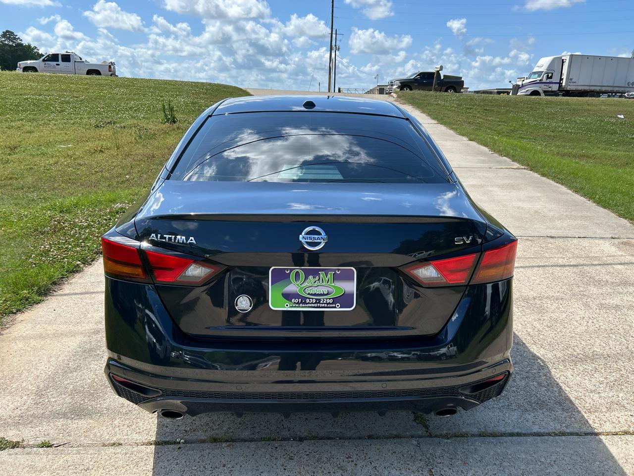 Nissan Altima 2.5 SV Sedan 2019