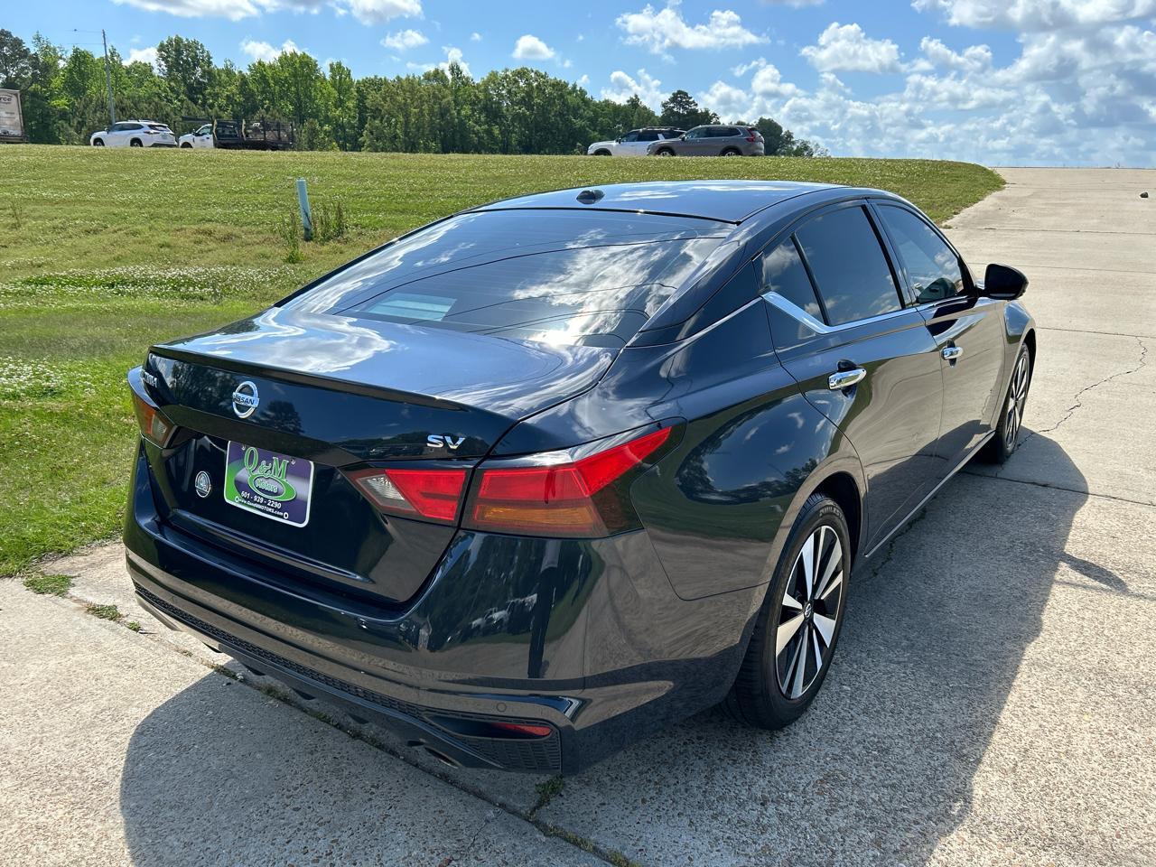 Nissan Altima 2.5 SV Sedan 2019