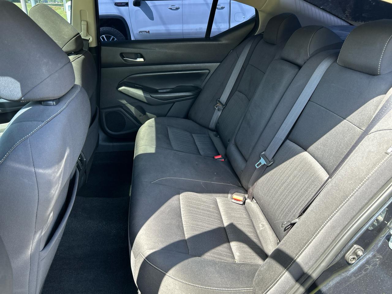 Nissan Altima 2.5 SV Sedan 2019