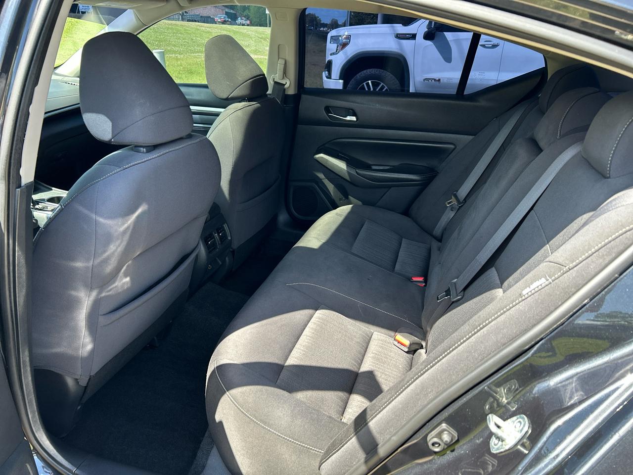 Nissan Altima 2.5 SV Sedan 2019