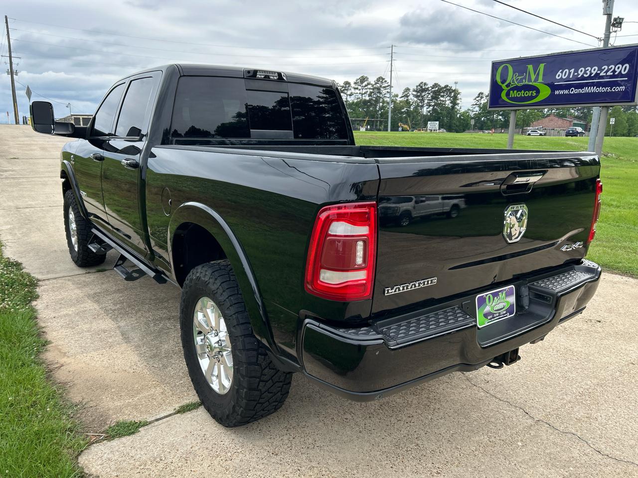RAM 2500 Laramie 4x4 Crew Cab 6'4" Box 2022