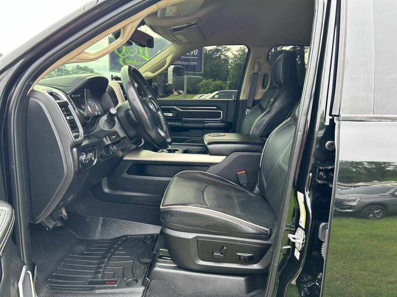 RAM 2500 Laramie 4x4 Crew Cab 6'4" Box 2022