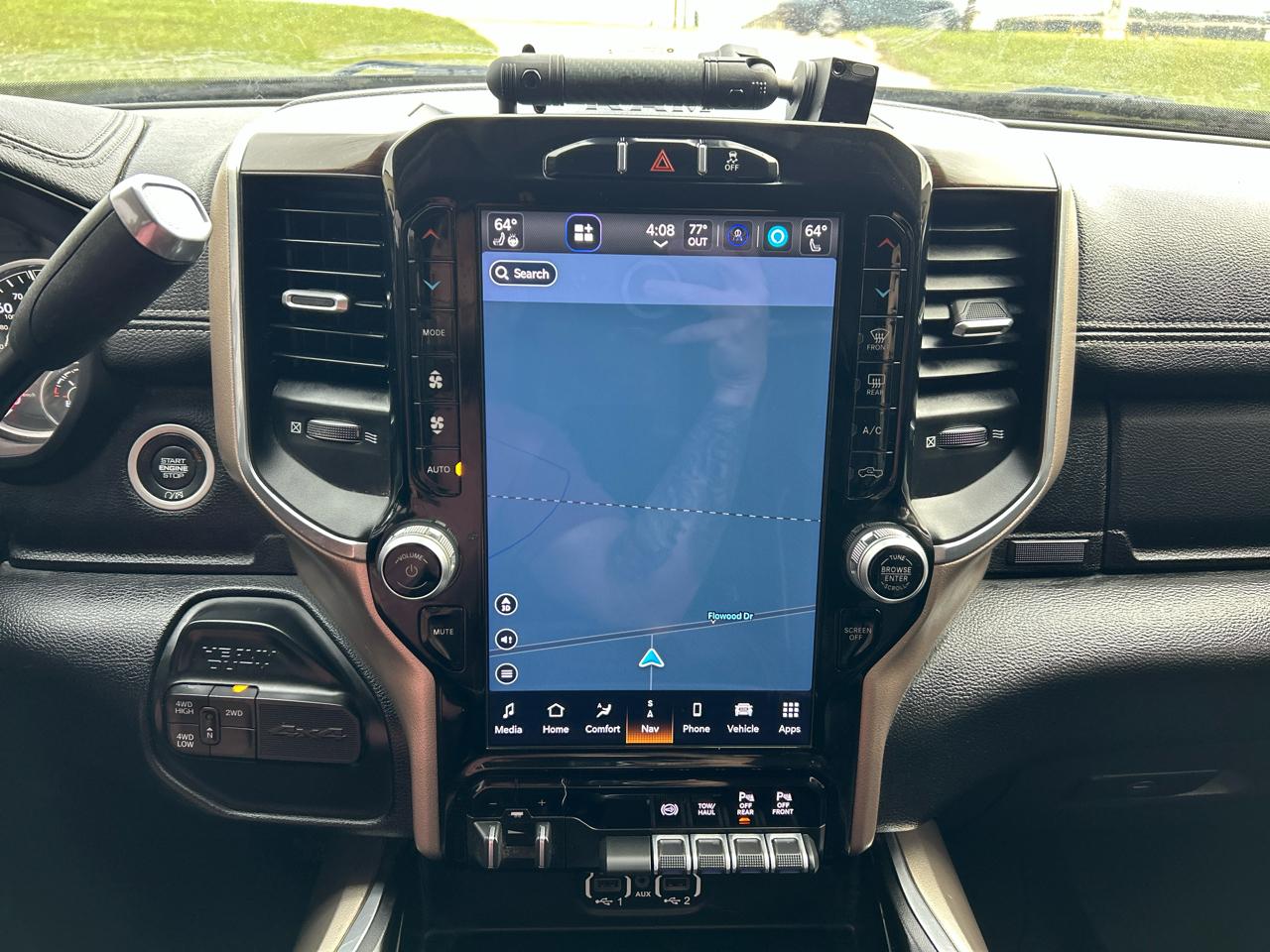 RAM 2500 Laramie 4x4 Crew Cab 6'4" Box 2022