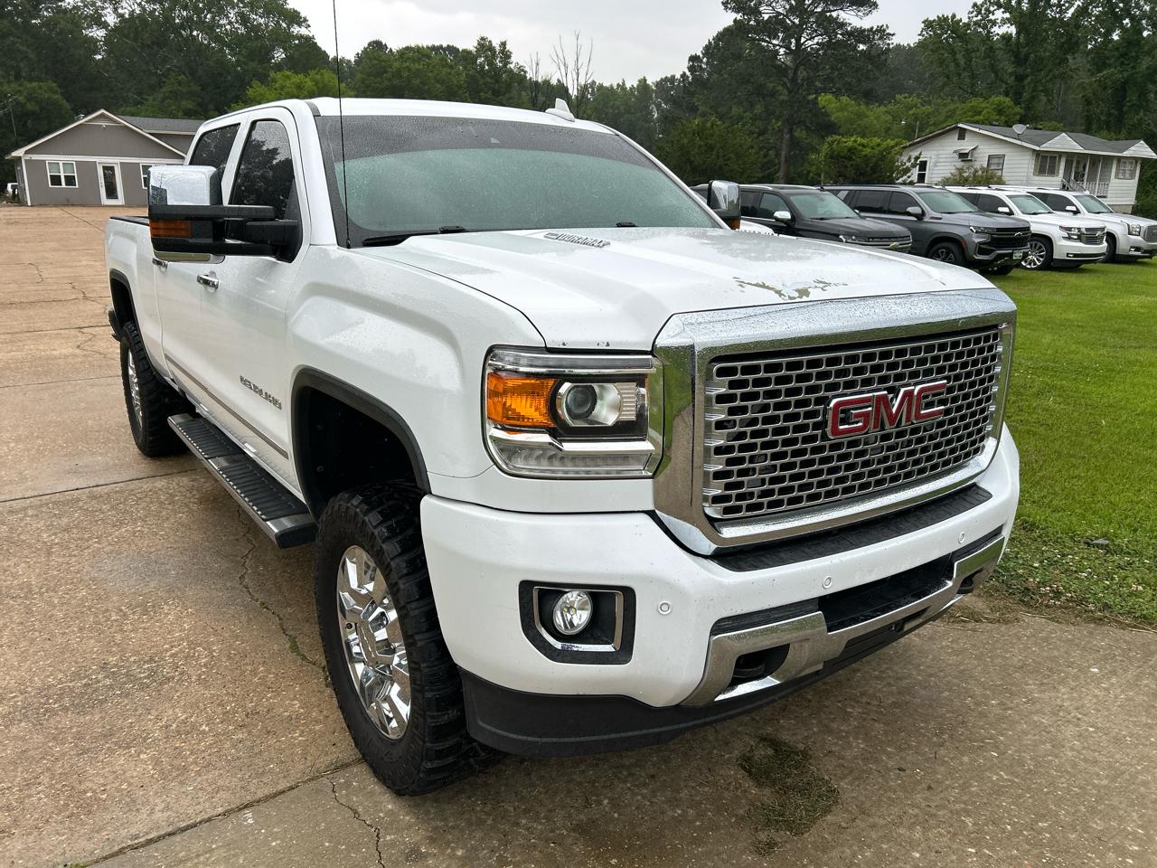 GMC Sierra 2500HD 4WD Crew Cab 153.7" Denali 2016