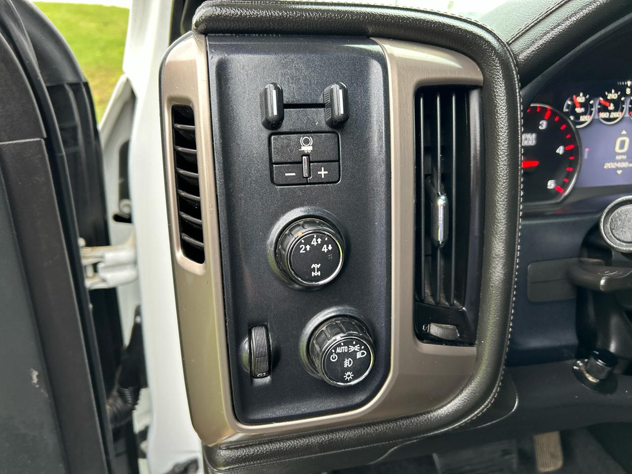 GMC Sierra 2500HD 4WD Crew Cab 153.7" Denali 2016