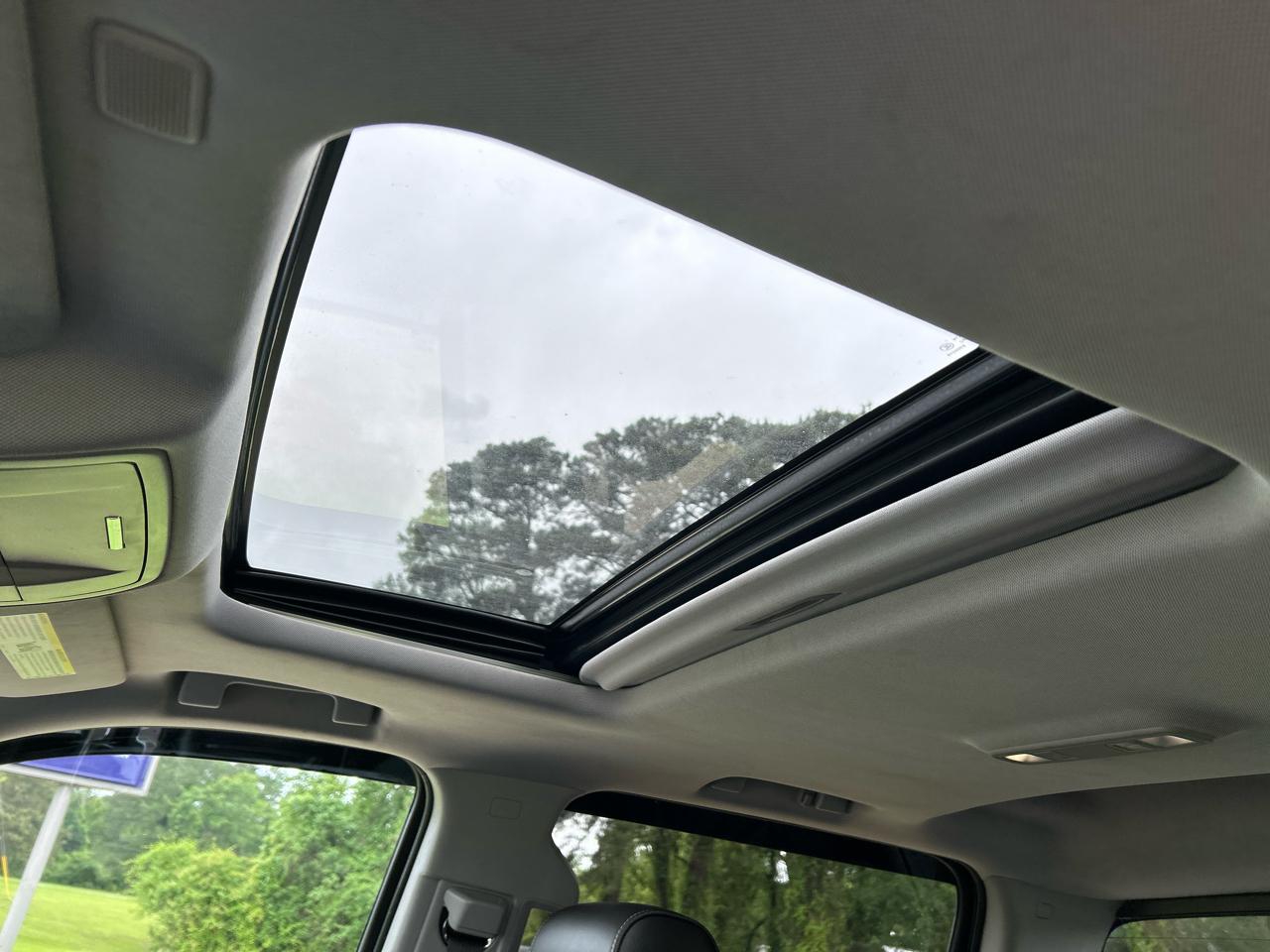 GMC Sierra 1500 4WD Crew Cab 153.0" Denali 2017