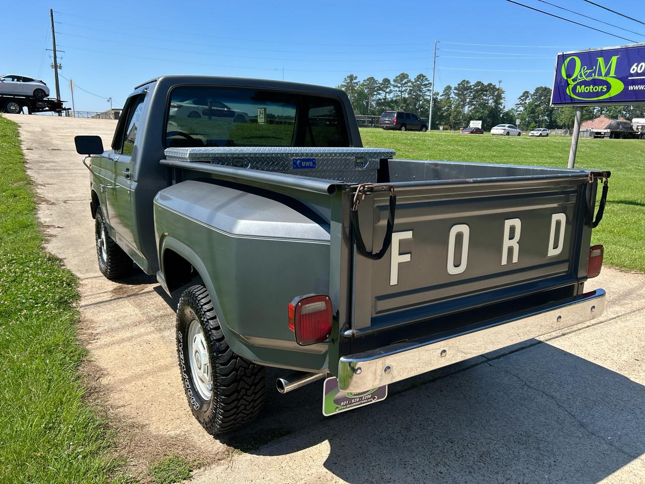 Ford F-Series Pickup F-150 Flareside 117.5" WB 1986