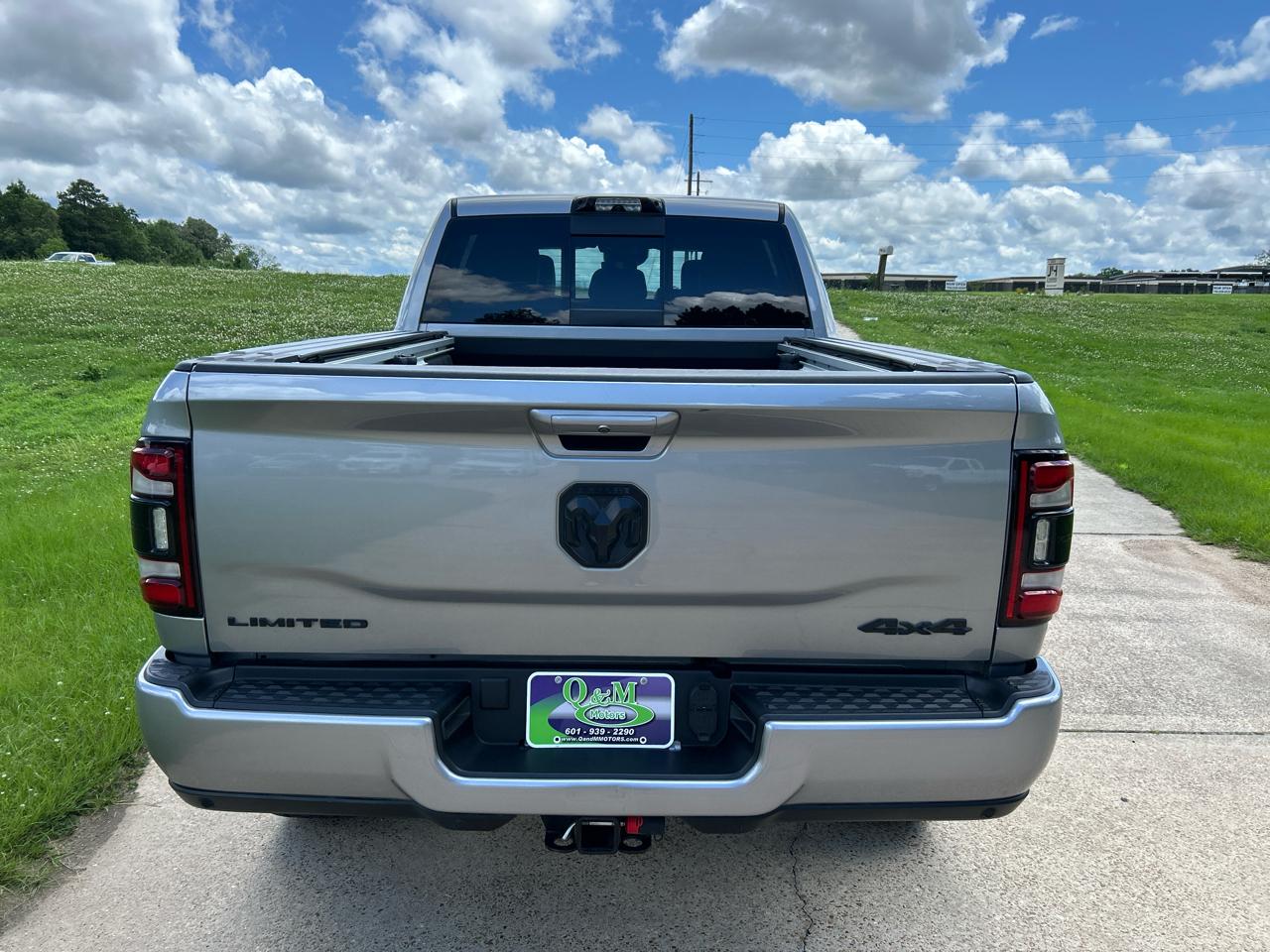 RAM 2500 Limited 4x4 Mega Cab 6'4" Box 2021