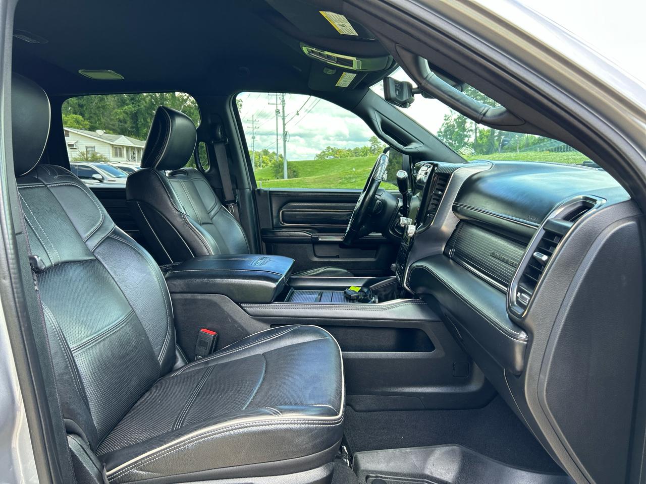 RAM 2500 Limited 4x4 Mega Cab 6'4" Box 2021