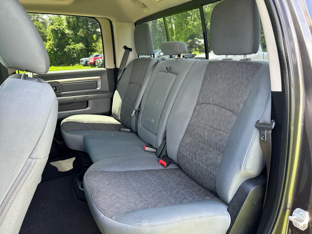 RAM 2500 Lone Star 4x4 Crew Cab 6'4" Box 2017
