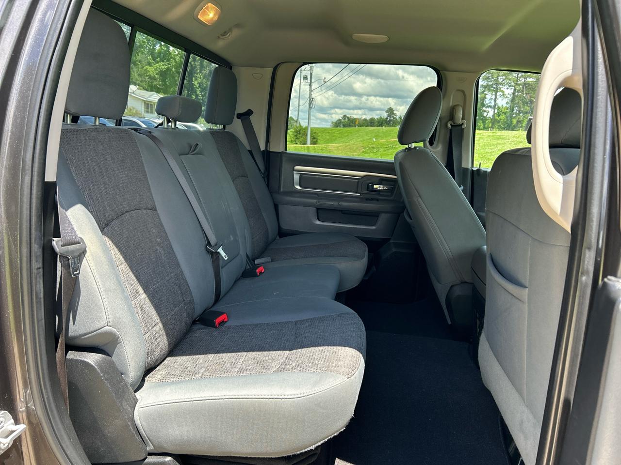 RAM 2500 Lone Star 4x4 Crew Cab 6'4" Box 2017