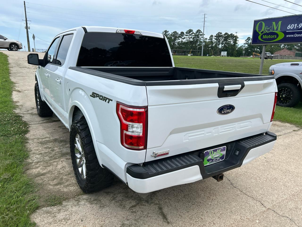 Ford F-150 2WD SuperCrew 139" XLT 2018