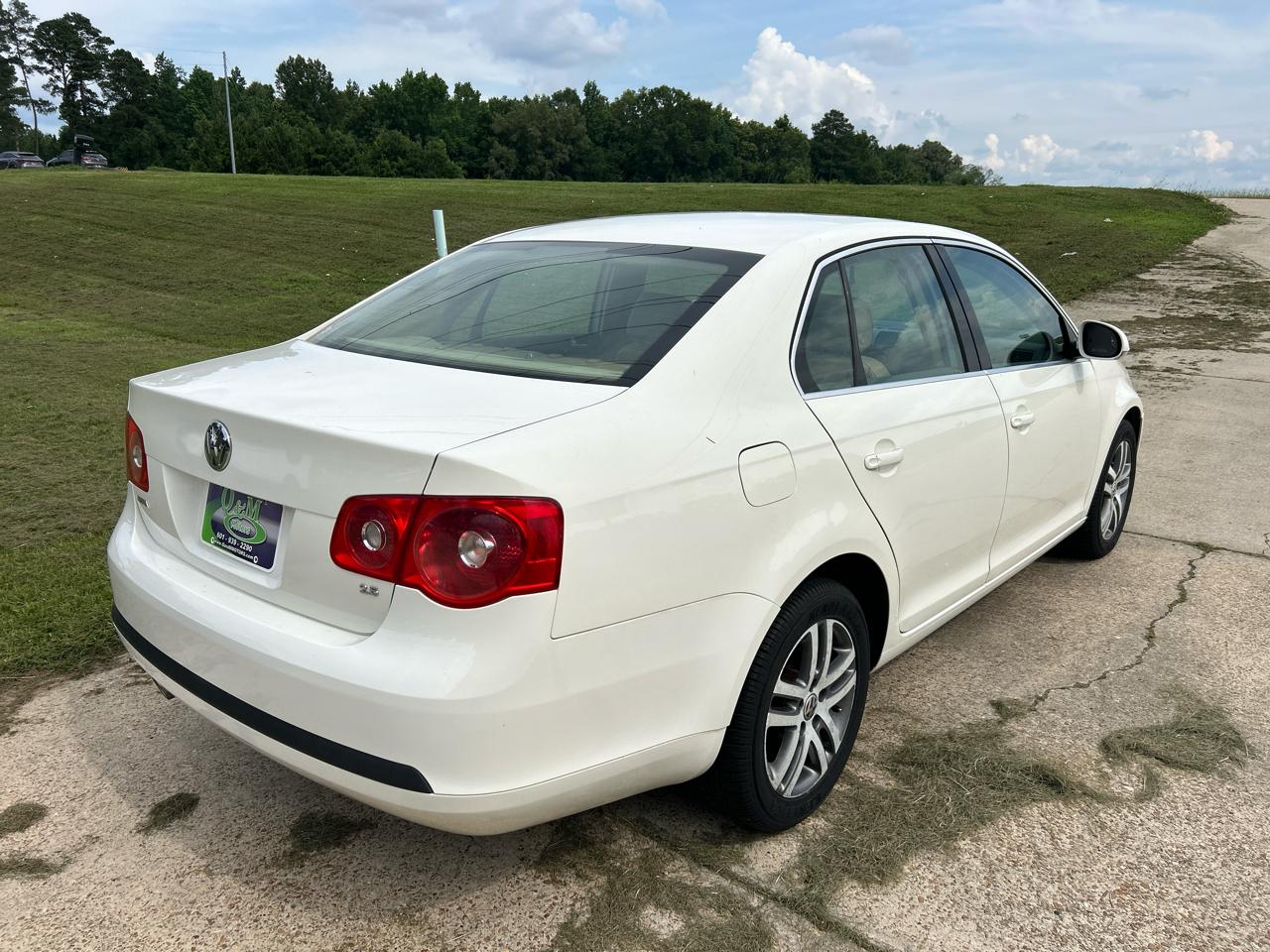 Volkswagen Jetta Sedan A5 4dr 2.5L Auto 2005