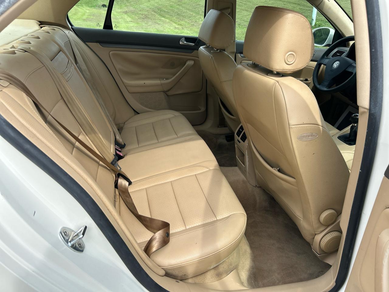 Volkswagen Jetta Sedan A5 4dr 2.5L Auto 2005