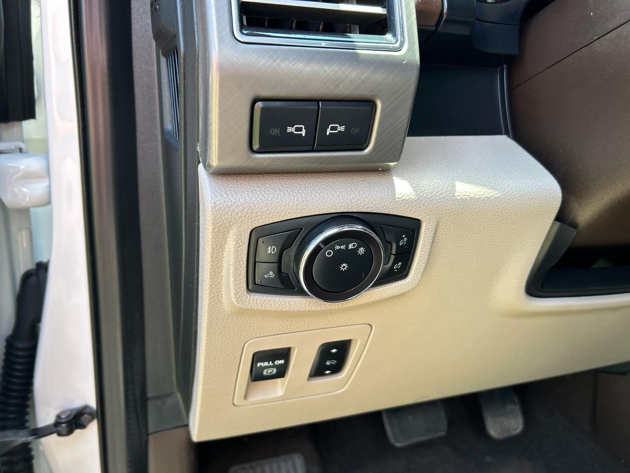 Ford F-150 4WD SuperCrew 145" Limited 2019