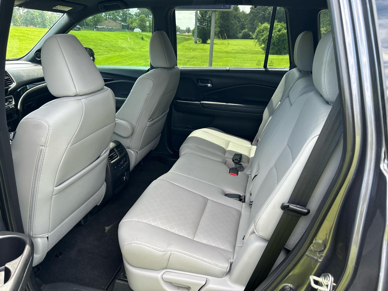 Honda Passport Touring FWD 2019