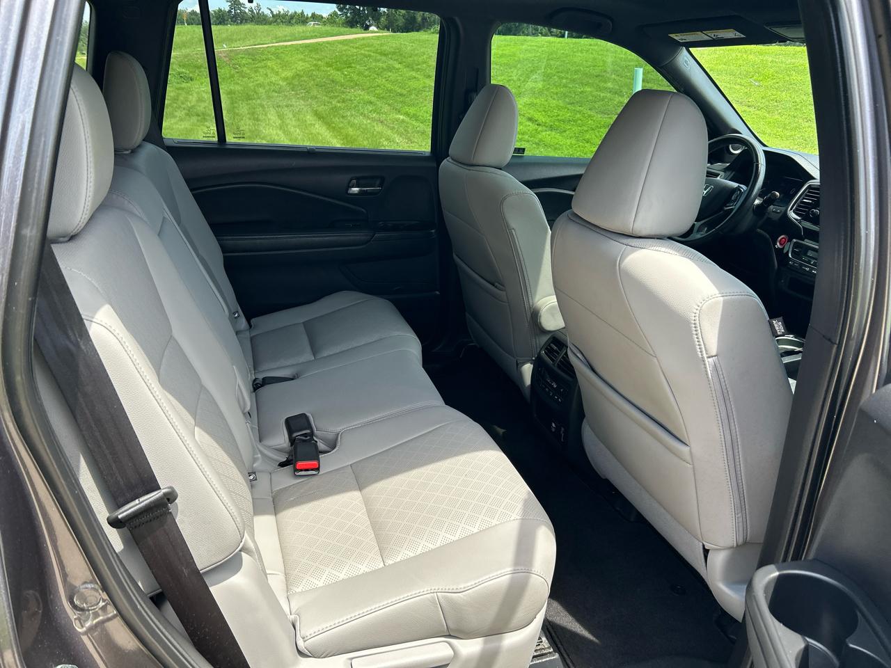 Honda Passport Touring FWD 2019