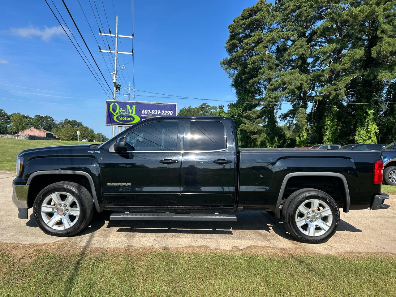 GMC Sierra 1500 4WD Double Cab 143.5" SLE 2018